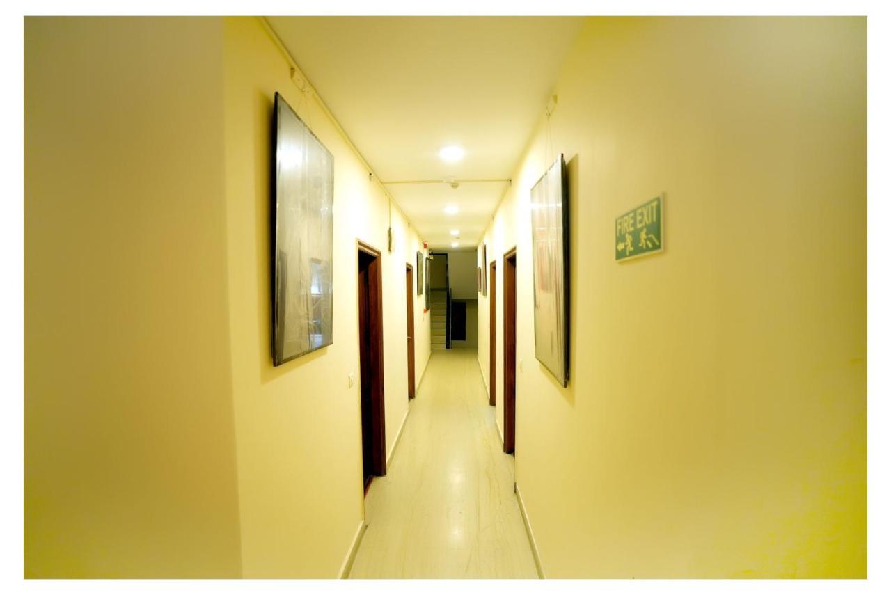 โรงแรมออสการ์ นิวเดลี ภายนอก รูปภาพ